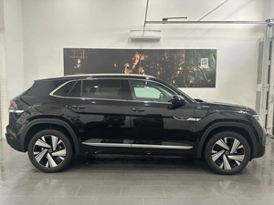 Внедорожник Volkswagen Teramont 2025 года, 5299000 рублей, Новосибирск