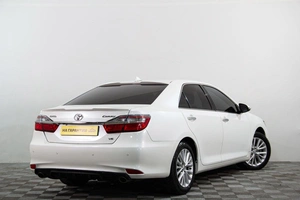 Седан Toyota Camry 2015 года, 2299000 рублей, Сургут