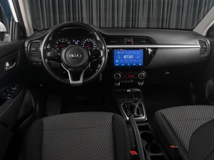 Седан Kia Rio 2017 года, 1299000 рублей, Тюмень