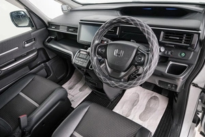 Минивэн Honda Stepwgn Spada 2015 года, 1729000 рублей, Красноярск