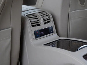 Седан Mercedes-benz CLS-класс 2012 года, 2498999 рублей, Москва