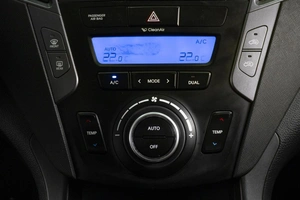 Внедорожник Hyundai Santa Fe 2012 года, 1790000 рублей, Омск