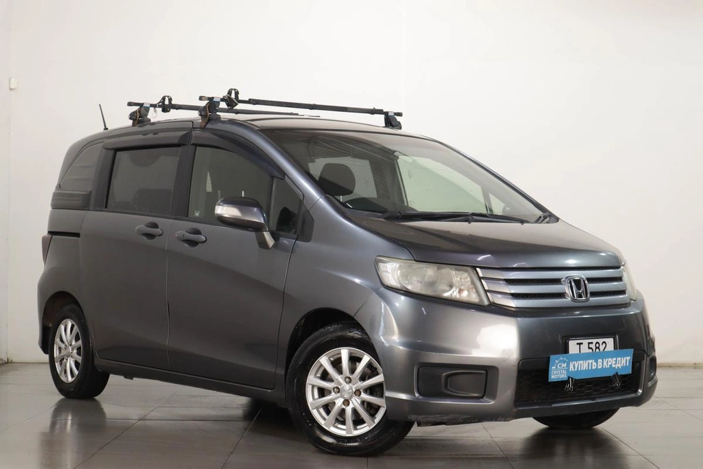 Минивэн Honda Freed 2012 года, 1069000 рублей, Челябинск
