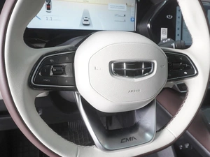 Внедорожник Geely Monjaro 2023 года, 3600000 рублей, Ростов-на-Дону