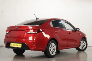 Седан Kia Rio 2018 года, 1299000 рублей, Челябинск
