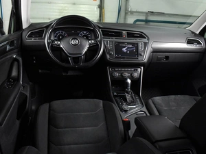 Внедорожник Volkswagen Tiguan 2017 года, 2574000 рублей, Воронеж