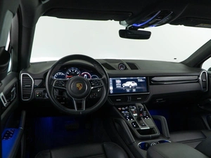 Внедорожник Porsche Cayenne Coupe 2020 года, 8997434 рублей, Москва