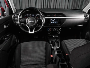 Седан Kia Rio 2017 года, 1325000 рублей, Тюмень