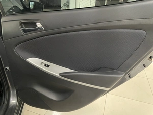 Седан Hyundai Solaris 2013 года, 897000 рублей, Солонцы