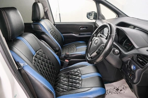Минивэн Toyota Voxy 2015 года, 1679000 рублей, Красноярск