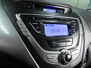 Седан Hyundai Elantra 2012 года, 999000 рублей, Воронеж