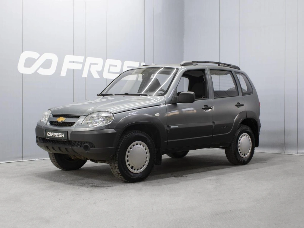 Внедорожник Chevrolet Niva 2012 года, 520000 рублей, Омск