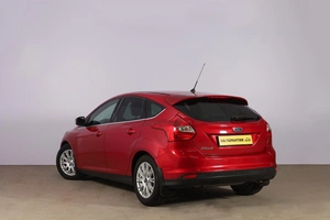 Хетчбэк Ford Focus 2012 года, 829000 рублей, Новосибирск