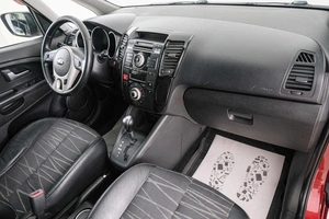 Минивэн Kia Venga 2013 года, 949000 рублей, Красноярск