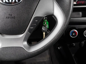Седан Kia Rio 2017 года, 979000 рублей, Тверь