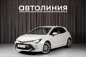 Хетчбэк Toyota Corolla 2018 года, 1399000 рублей, Красноярск