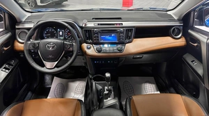 Внедорожник Toyota RAV4 2016 года, 2797000 рублей, Красноярск