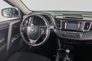 Внедорожник Toyota RAV4 2015 года, 2139000 рублей, Пермь