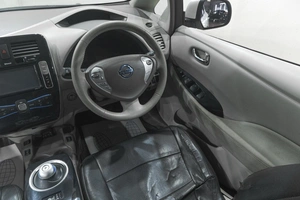 Хетчбэк Nissan Leaf 2012 года, 679000 рублей, Новокузнецк