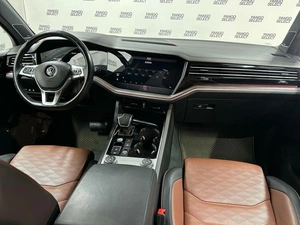 Внедорожник Volkswagen Touareg 2020 года, 4798000 рублей, Красноярск