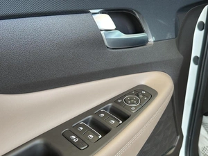 Внедорожник Hyundai Santa Fe 2023 года, 3825000 рублей, Уфа