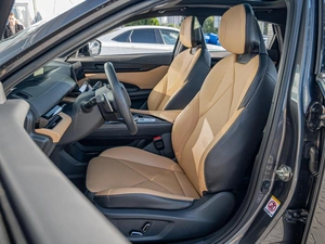 Лифтбек Changan UNI-V 2023 года, 2220000 рублей, Краснодар