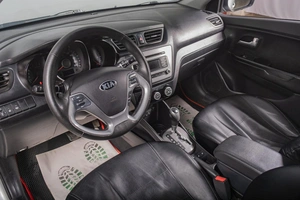Седан Kia Rio 2016 года, 779000 рублей, Томск