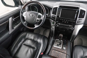 Внедорожник Toyota Land Cruiser 2013 года, 4399000 рублей, Красноярск