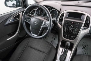 Хетчбэк Opel Astra 2011 года, 759000 рублей, Красноярск
