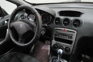 Хетчбэк Peugeot 308 2010 года, 429000 рублей, Новокузнецк