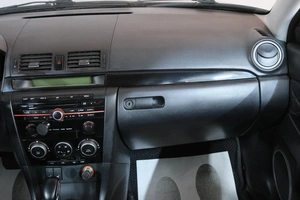 Хетчбэк Mazda 3 2008 года, 749000 рублей, Омск