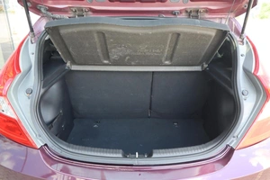 Хэтчбек Hyundai Solaris 2012 года, 990000 рублей, Мирное
