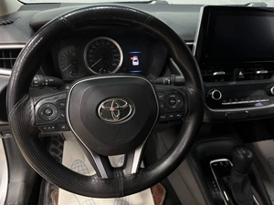 Седан Toyota Corolla 2020 года, 1699000 рублей, Красноярск