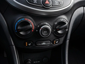 Седан Hyundai Solaris 2013 года, 960000 рублей, Краснодар