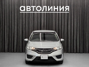 Хетчбэк Honda Fit 2016 года, 879000 рублей, Красноярск
