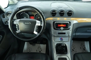 Минивэн Ford Galaxy 2007 года, 1049000 рублей, Омск