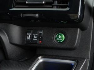 Минивэн Honda Stepwgn Spada 2019 года, 2679050 рублей, Москва