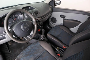 Хетчбэк Renault Clio 2006 года, 379000 рублей, Пермь