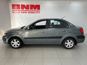 Седан Kia Rio 2007 года, 640000 рублей, Смоленск