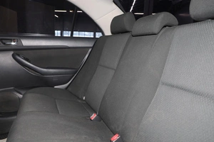 Седан Toyota Avensis 2005 года, 699000 рублей, Новосибирск