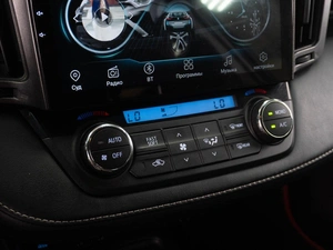Внедорожник Toyota RAV4 2019 года, 2115000 рублей, Тюмень