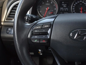 Седан Hyundai Avante 2017 года, 1548000 рублей, Краснодар