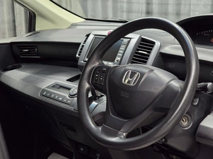 Минивэн Honda Freed 2009 года, 870000 рублей, Красноярск