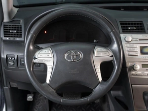 Седан Toyota Camry 2011 года, 1299000 рублей, Омск