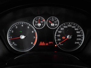 Хетчбэк Ford Focus 2007 года, 499000 рублей, Воронеж