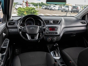 Седан Kia Rio 2014 года, 960000 рублей, Краснодар