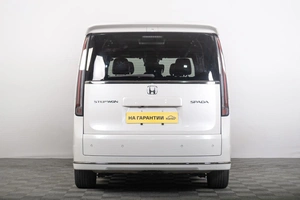 Минивэн Honda Stepwgn 2022 года, 3499000 рублей, Томск