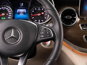 Минивэн Mercedes-benz V-класс 2024 года, 9799999 рублей, Москва