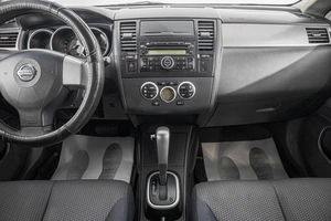 Хетчбэк Nissan Tiida 2008 года, 739000 рублей, Барнаул