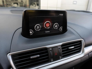Седан Mazda 3 2018 года, 1549000 рублей, Саратов